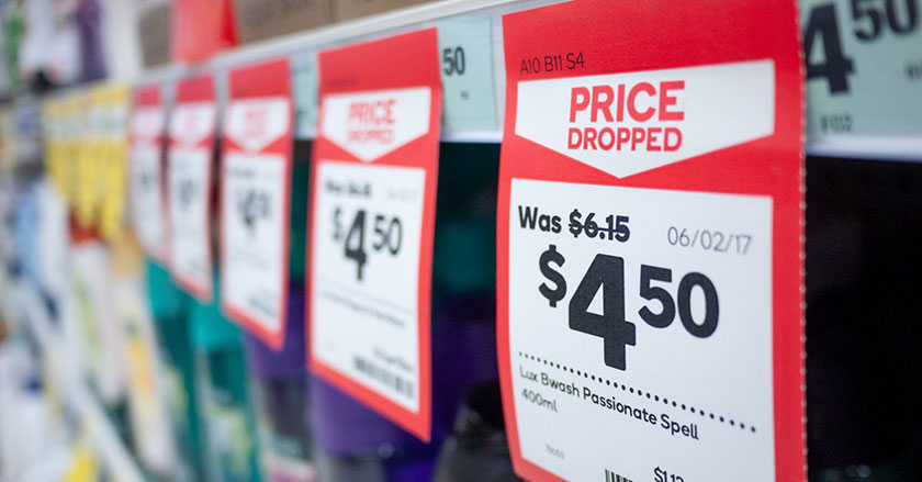 5 Methods to Strategically Increase Profit Margins on Ecommerce price drop in store